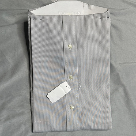 Jos. A. Bank Traveler Collection Men's Light Gray Dress Shirt - Picture 4 of 7